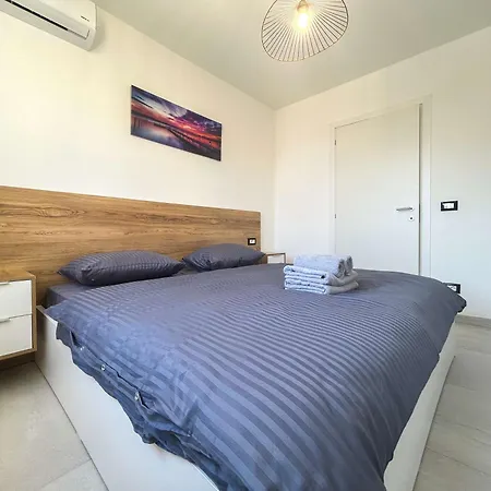 Riviera Star Retreat I72 * دراس